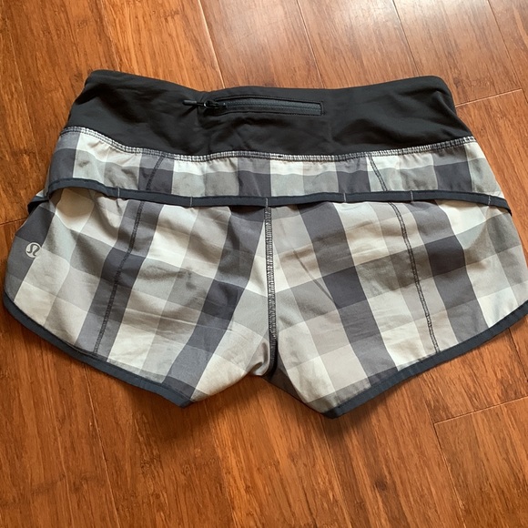 Speed shorts - Picture 3 of 3